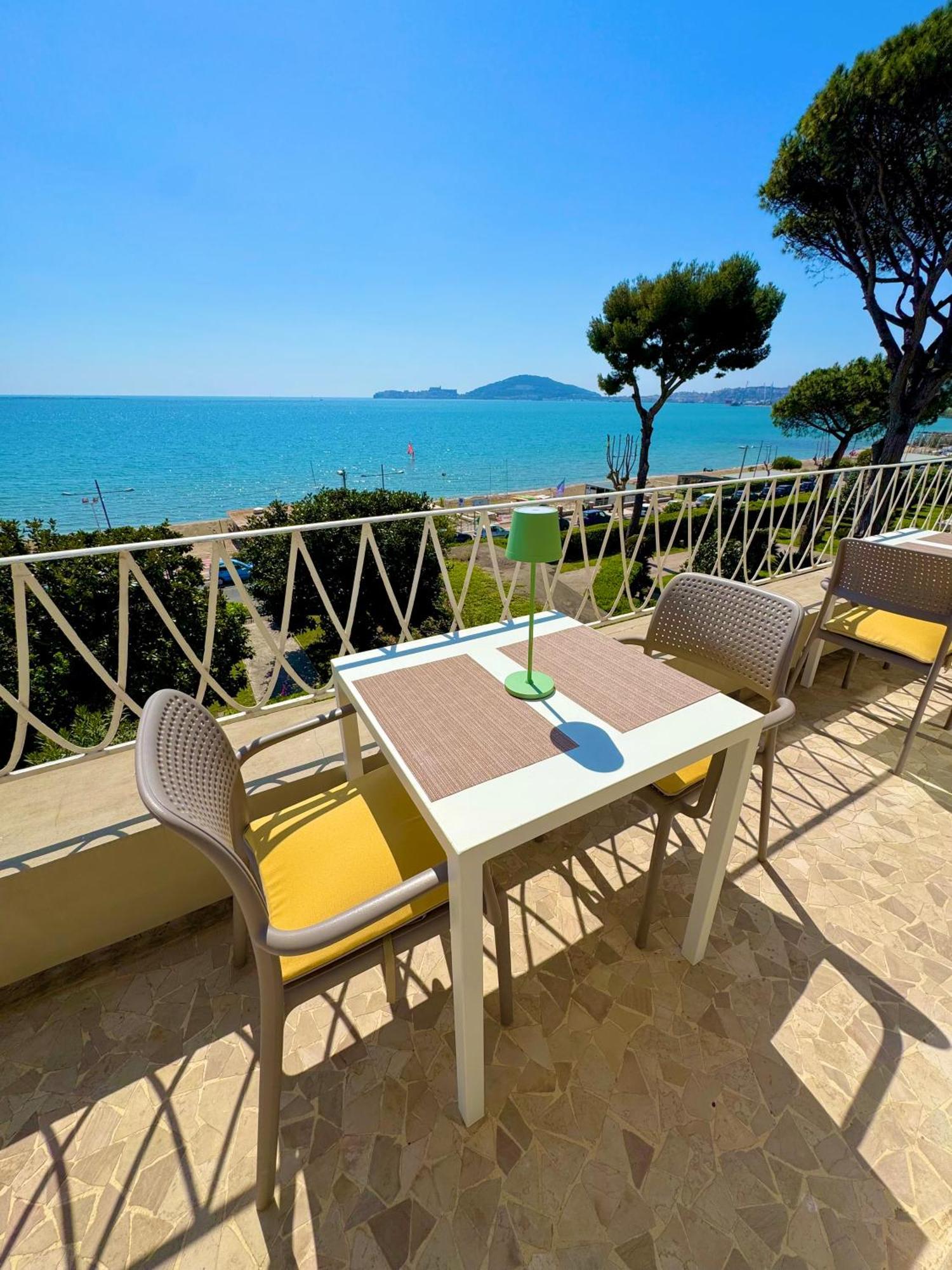 Villa Magnolia Formia Exterior photo